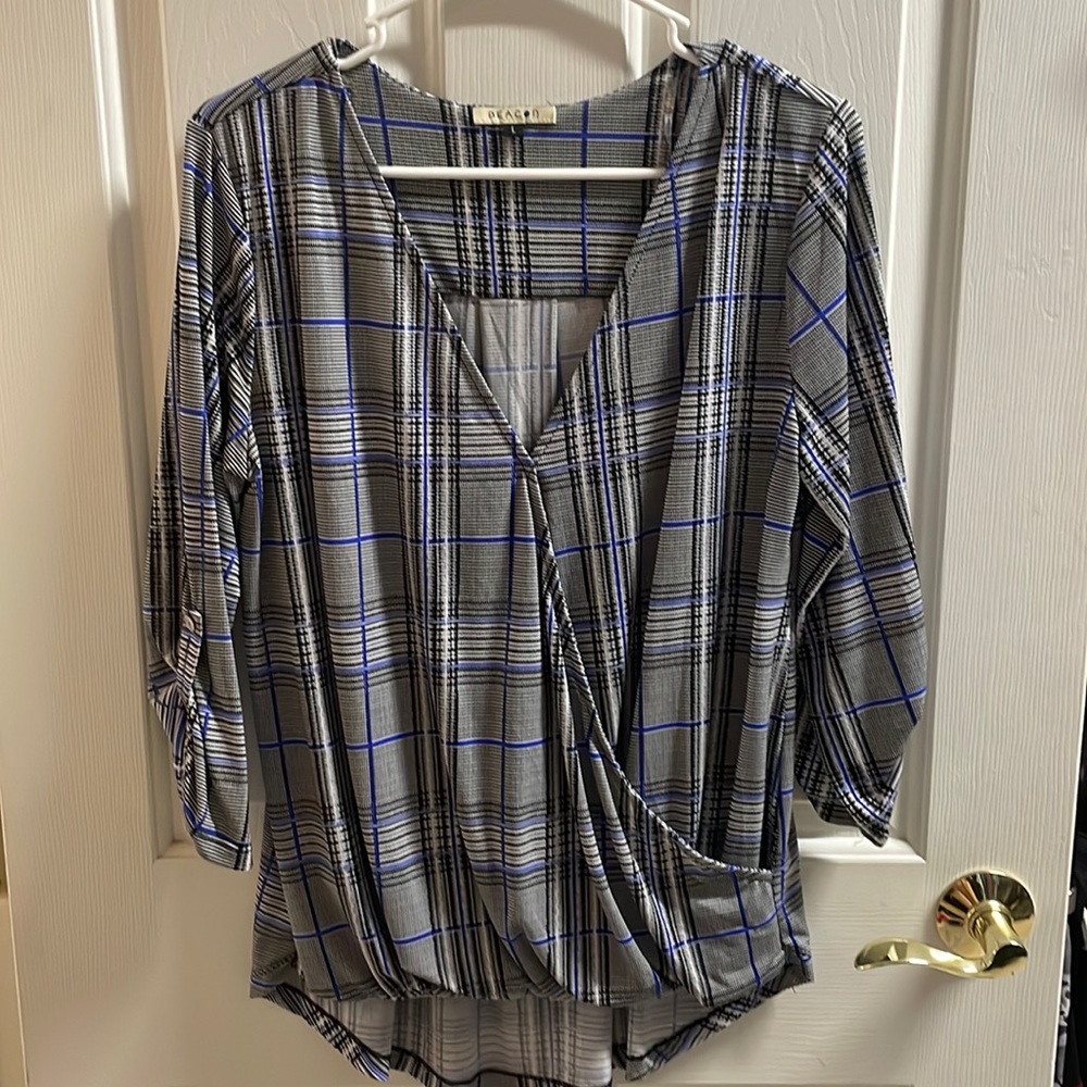 V-neck blue/black blouse